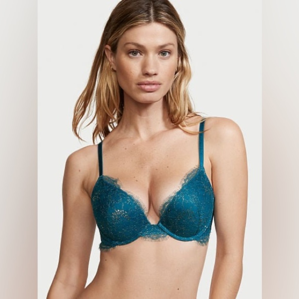 Victoria’s Secret Lace Shimmer Push Up Bra